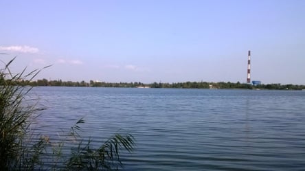 Киевлян зовут на уборку озера Тяглое - 285x160