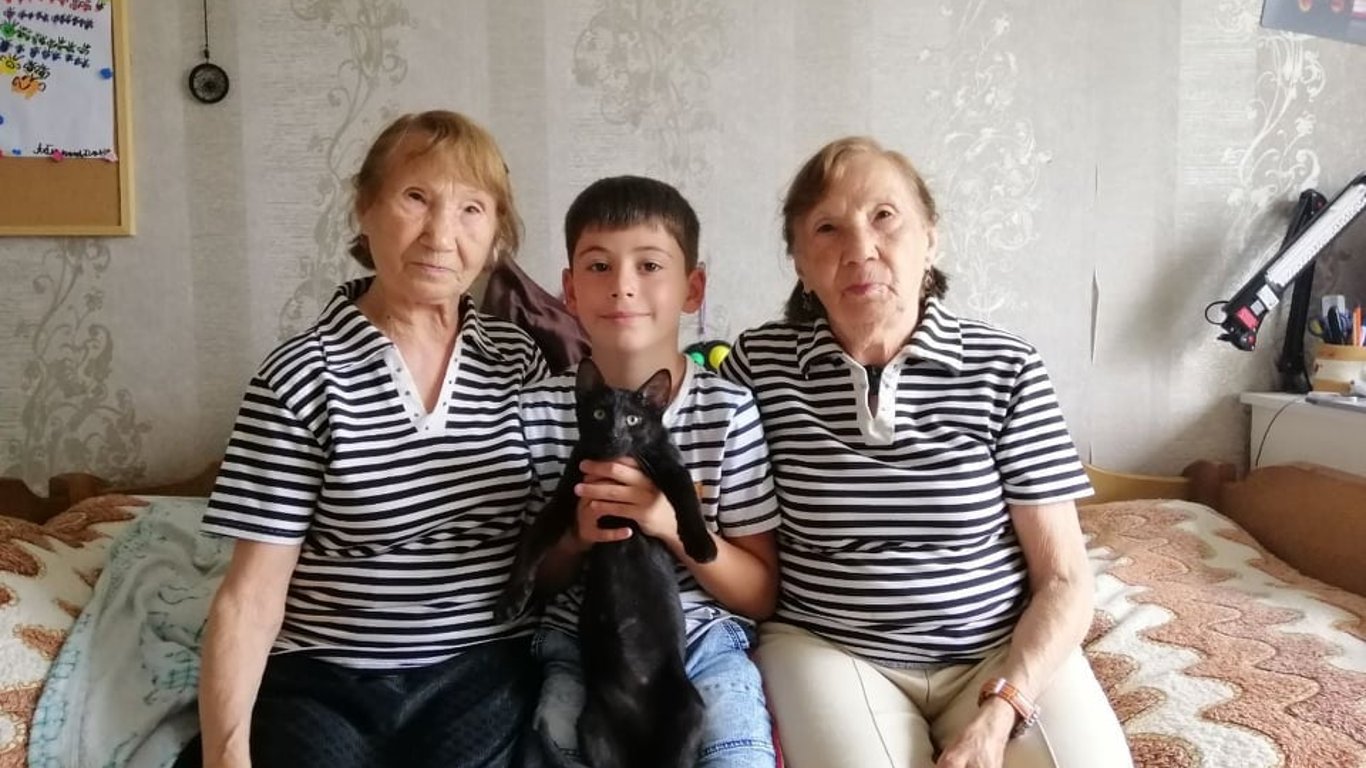 87-летние сестры-близняшки попали в Национальный рекорд