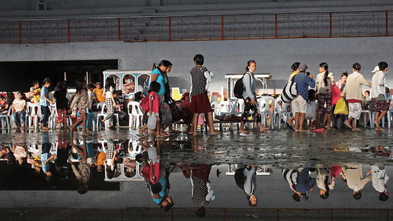 Кількість жертв на Філіппінах через тайфун зросло до 75 людей