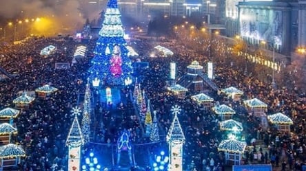 В Харькове новогодними огнями засветилась главная елка города: как это было. Видео - 285x160