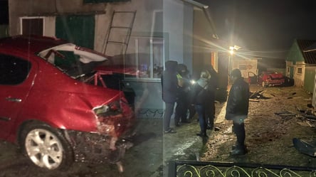 На Львовщине пьяный водитель въехал в жилой дом и повредил забор. Фото - 285x160