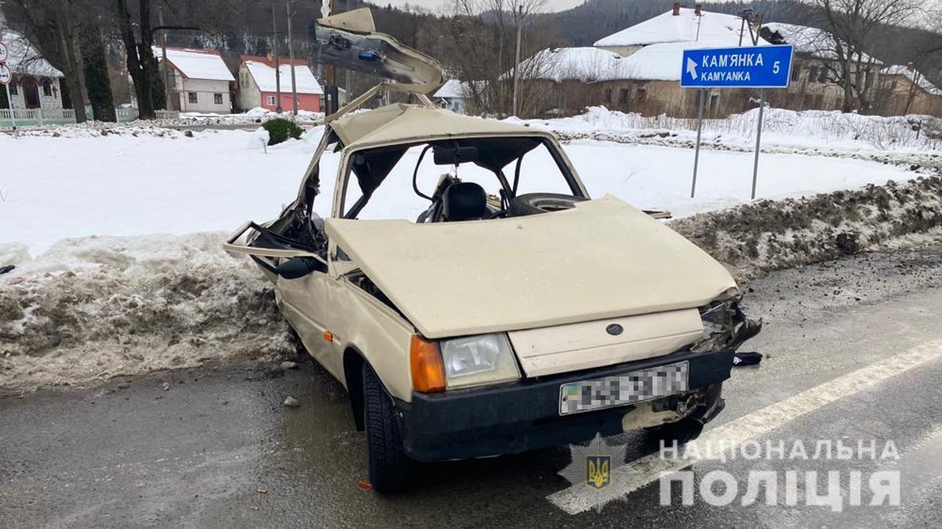 ДТП у Дубинах 19 грудня - постраждали діти та жінки