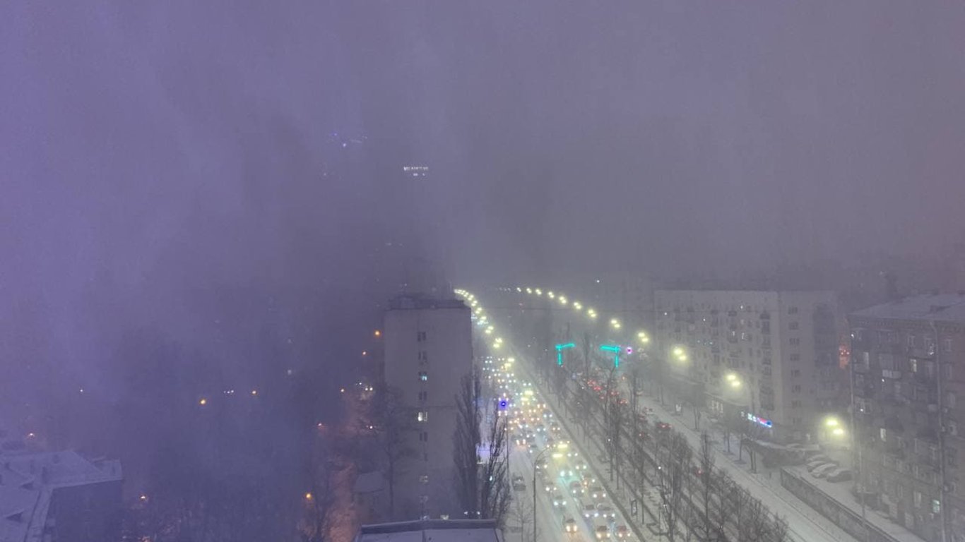 Снегопад в Киеве - столицу накрыли сильные метели