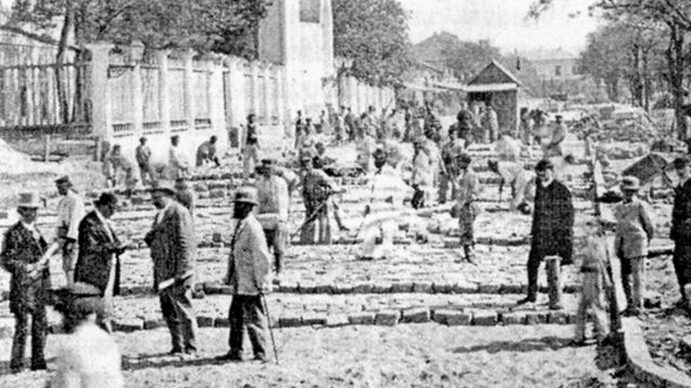Строительство Александровского проспекта в 1870-х годах – историческое редкое фото