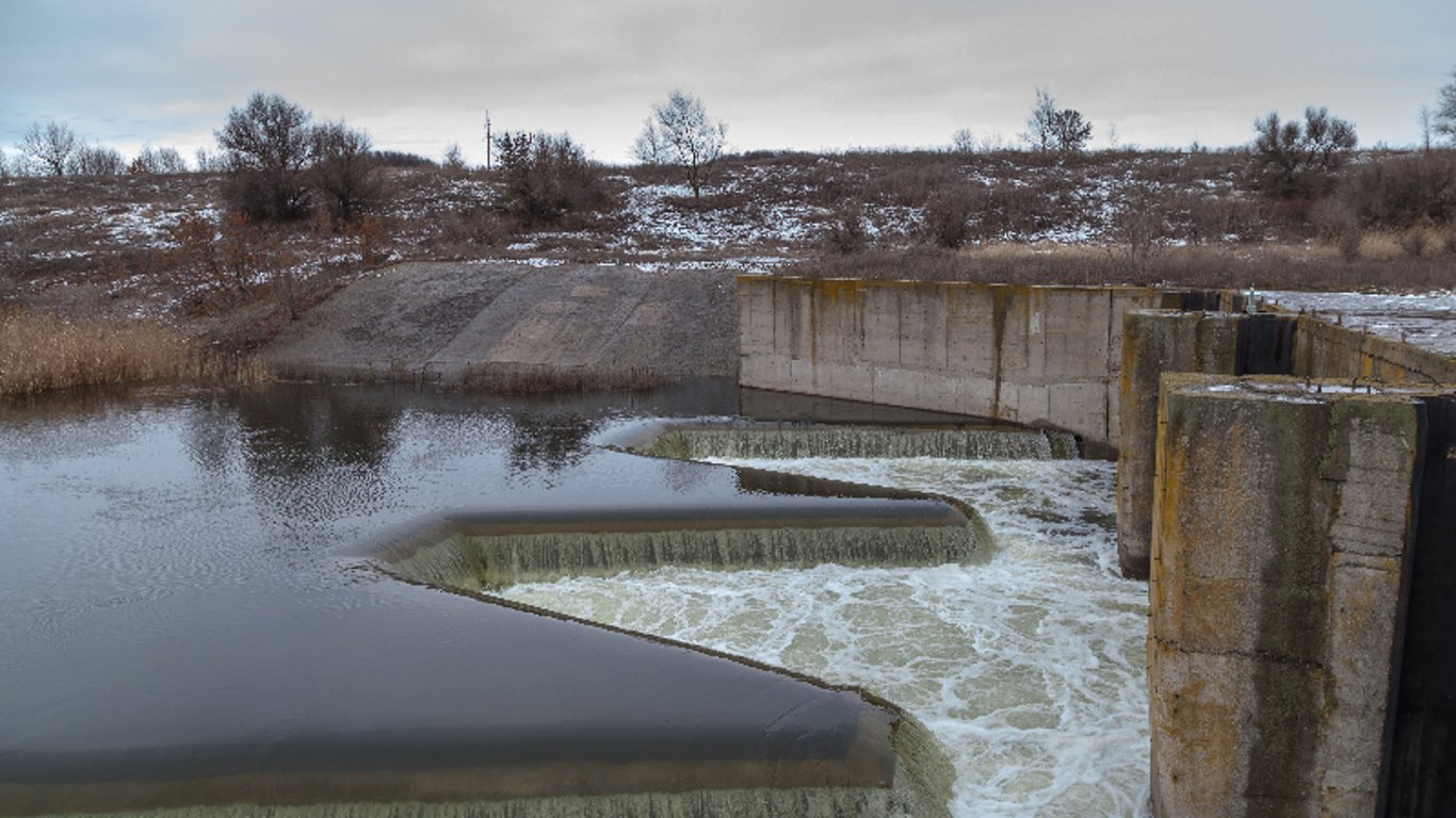 "Харківводоканал" прокачав воду з Дніпра в Краснопавлівське водосховище