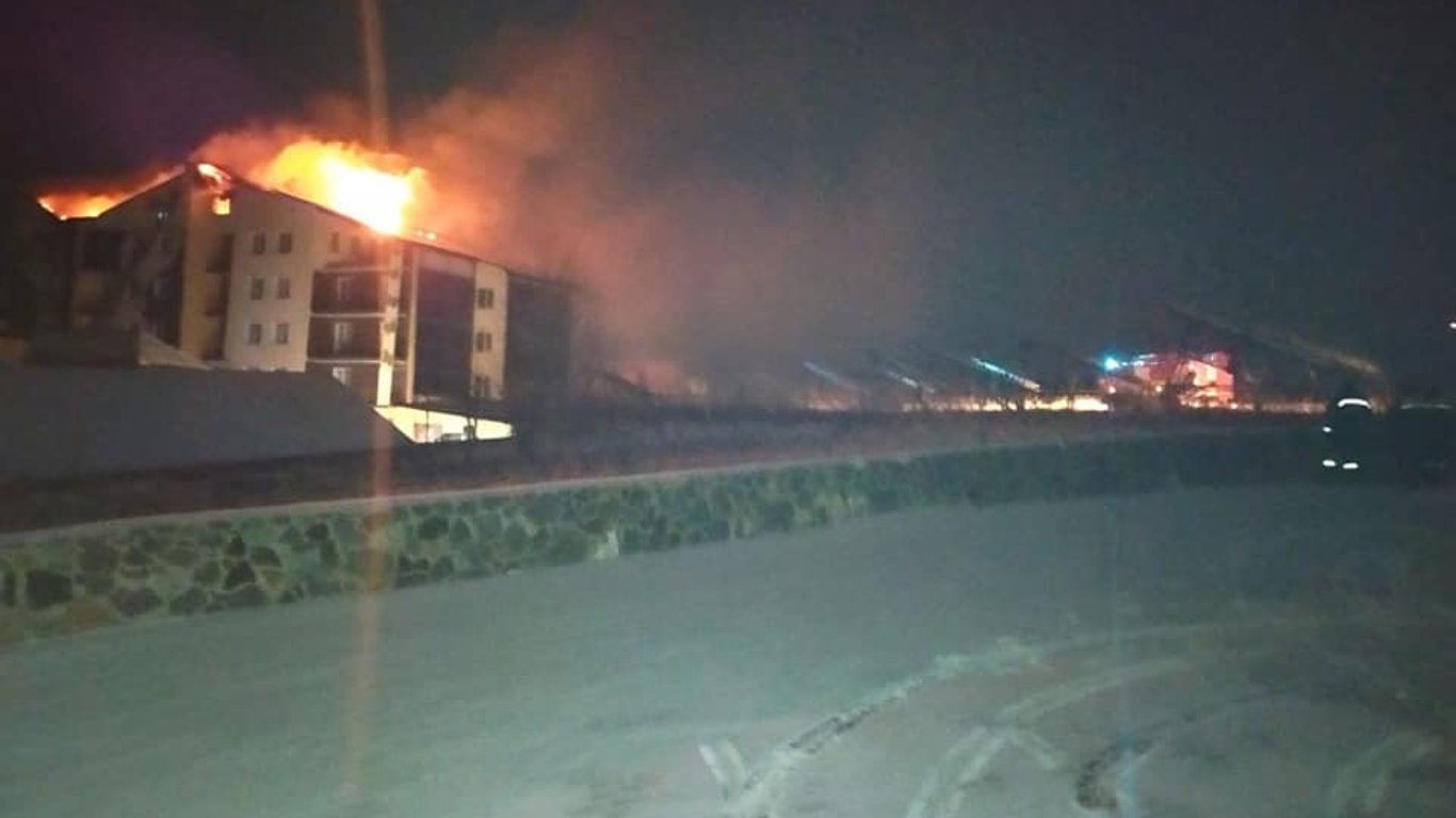 Пожар в гостинице Баттерфляй в Винницкой области - погиб один человек