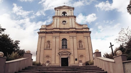 Приватна компанія намагалася обікрасти львівську церкву і програла у суді - 285x160