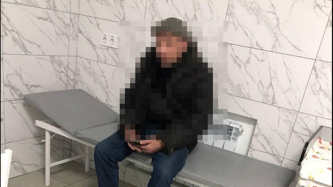Наркотики - в аэропорту "Борисполь" полиция задержала водителя под воздействием наркотиков