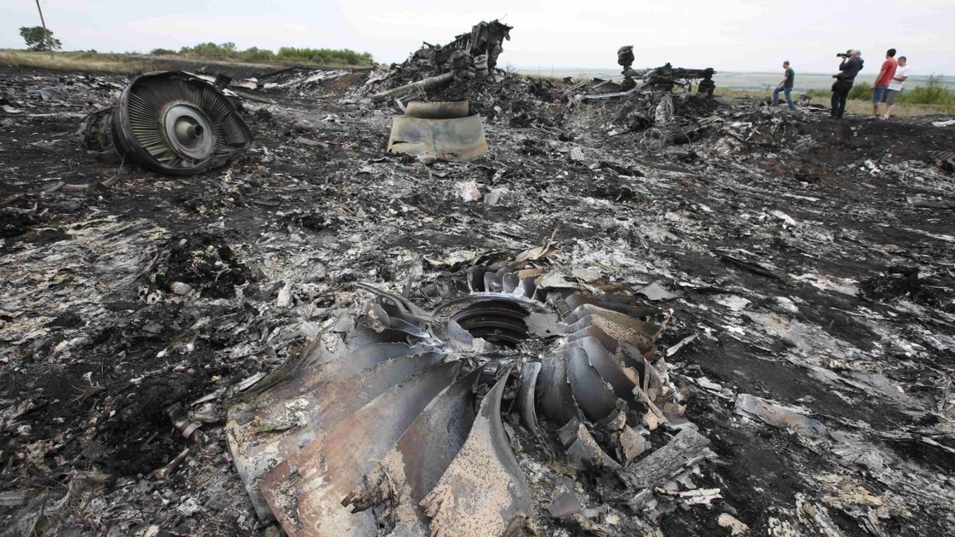 Прокуратура Нидерландов потребовала пожизненное для обвиняемых по делу о сбитом самолете MH17