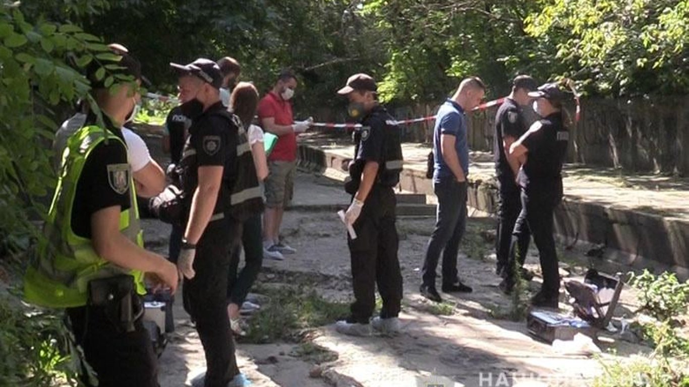 ЧП в Киеве - братья зверски избили бездомного до смерти