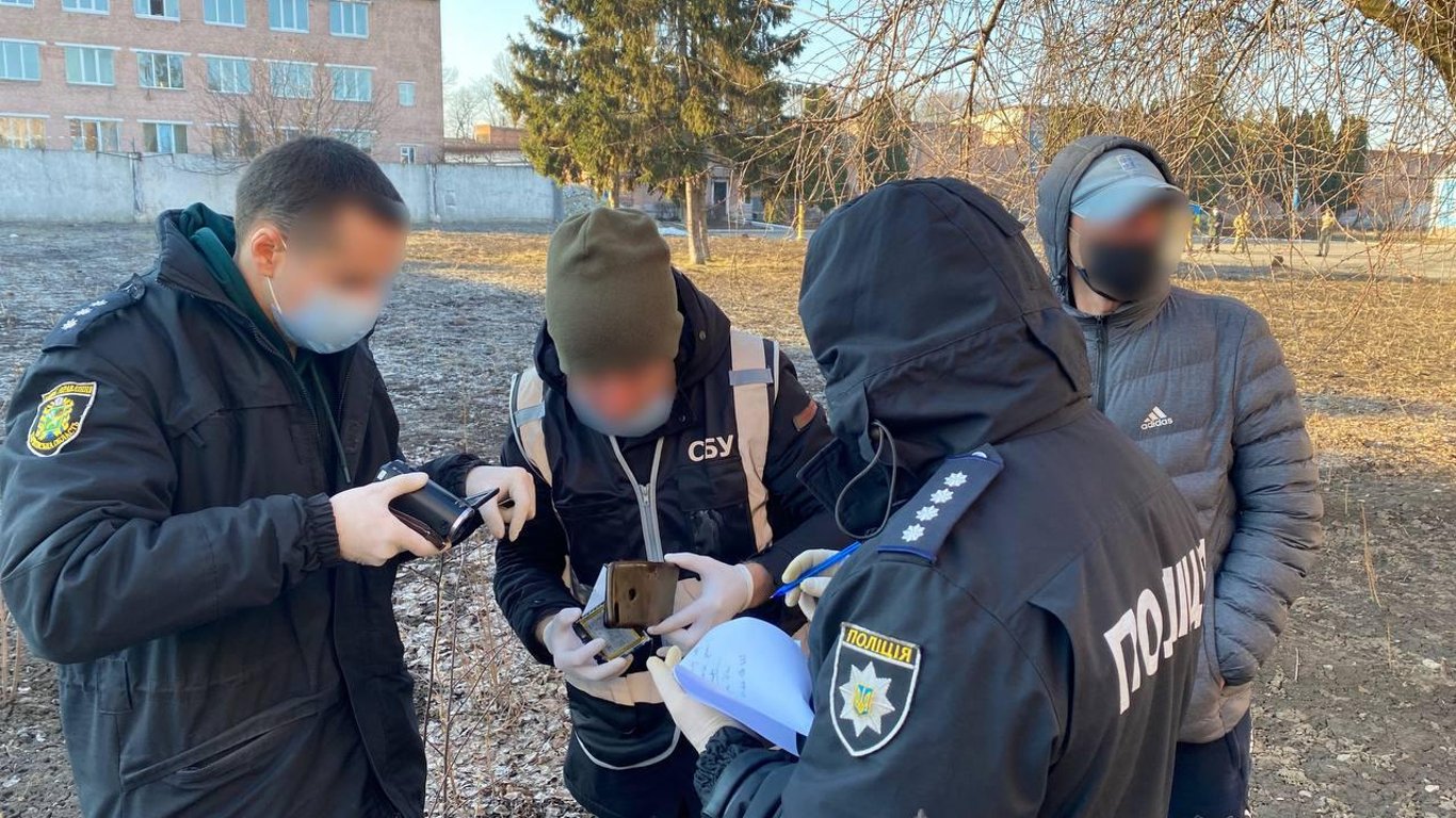 На Харьковщине поймали банду мошенников