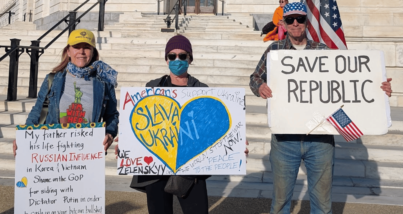 У Вашингтоні відбувся мітинг українців перед виступом Трампа