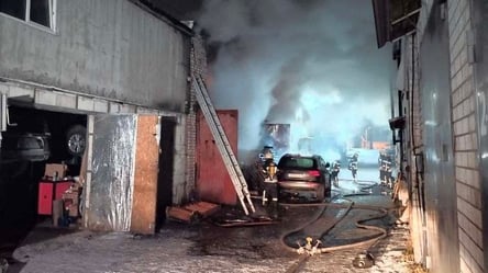 В Киеве серьезный пожар “унес” жизнь человека: подробности. Фото - 285x160