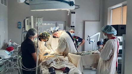 Не могла открывать рот: львовские хирурги устранили сложную патологию 11-летней девочке - 285x160