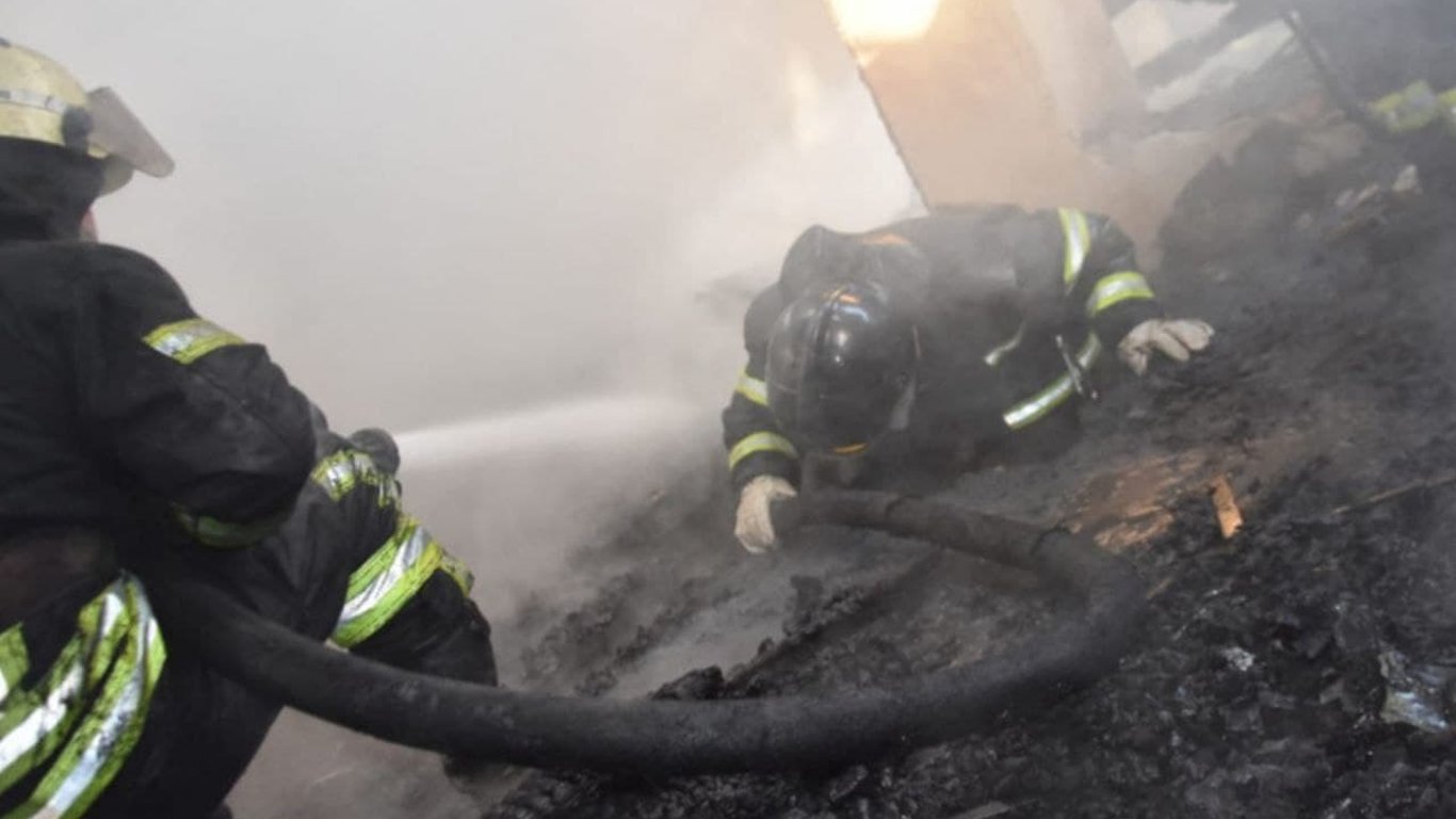 Пожар в Одессе 23 декабря — горел жилой дом