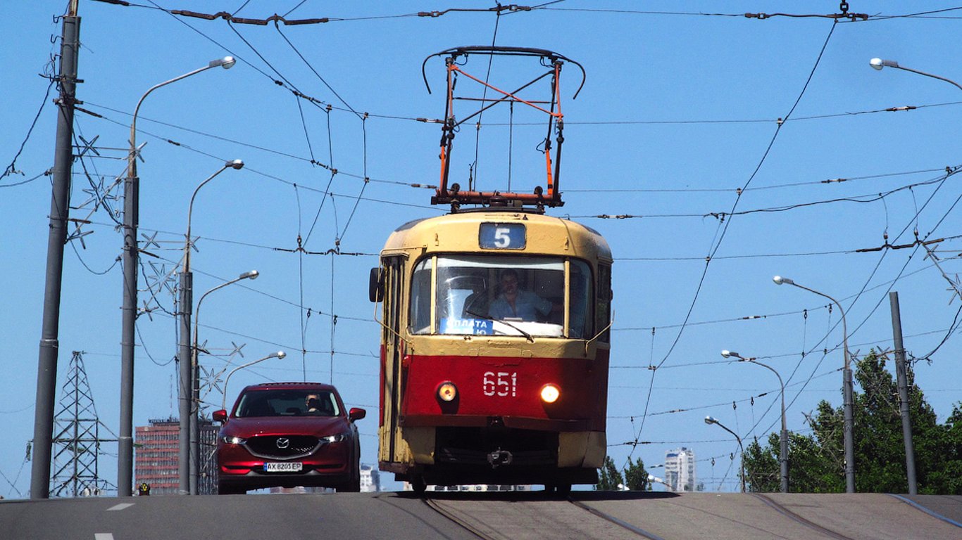 В Харькове люди просят продлить маршрут трамвая