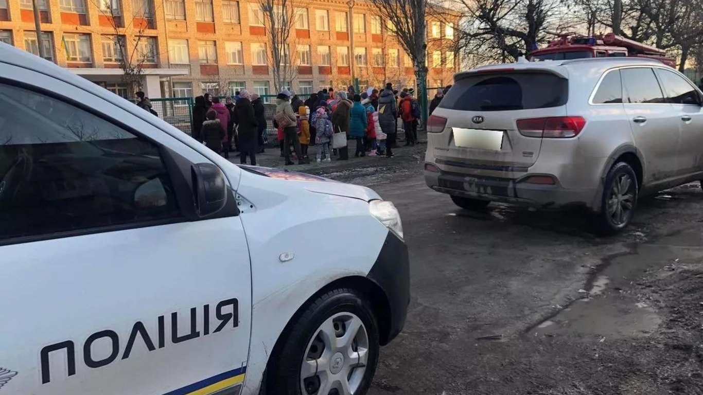 В Бердянську спіймали 9-класника, який замовив мінування шкіл