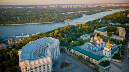 Столицею Росії має бути Новгород, а Москві краще помовчати: три історичні аргументи, чому Київ крутіший - 285x160