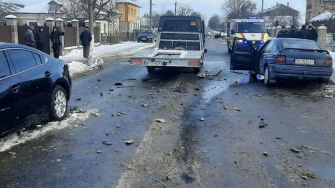 В ДТП на Львовщине погиб военный - фото