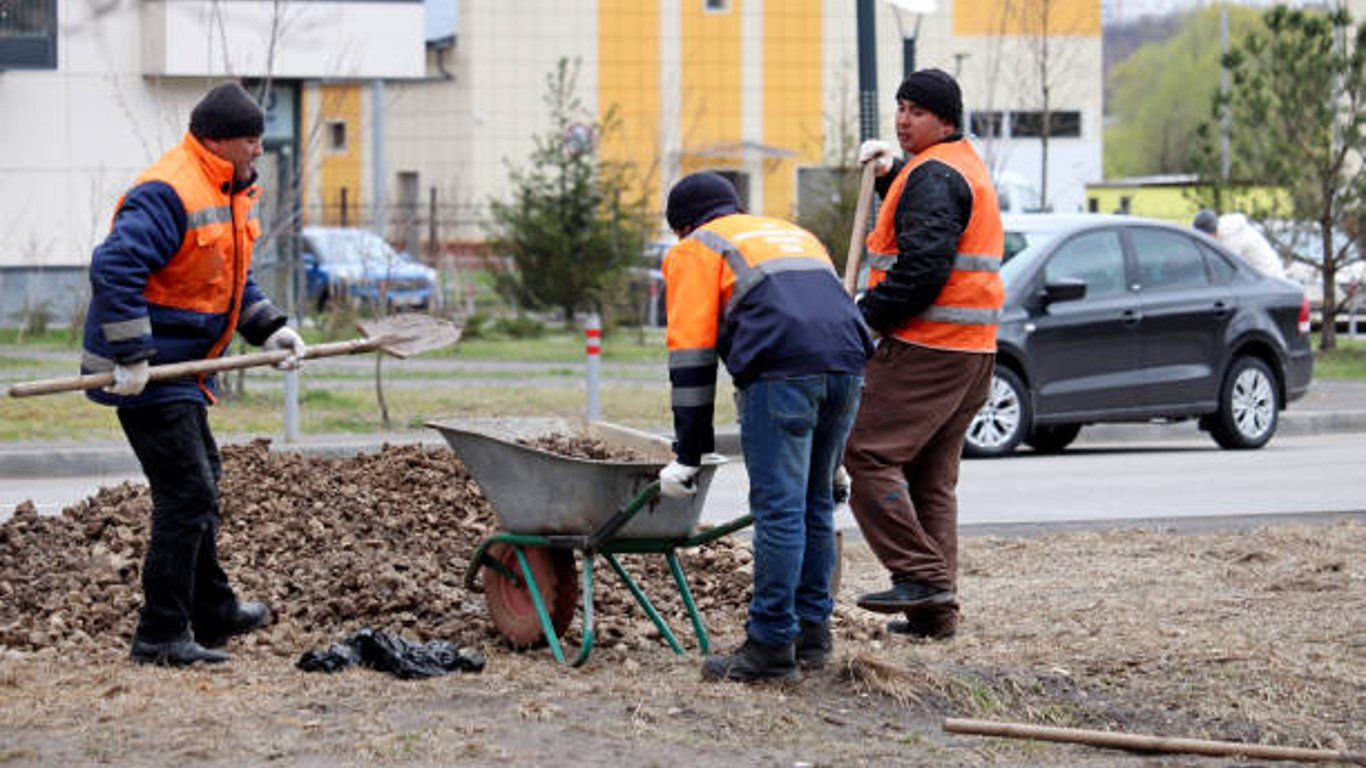 В Харькове показали разбитую дорогу после строительства элитного ЖК-фото