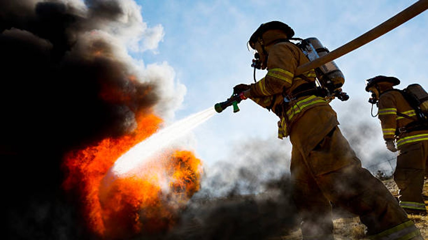 Пожар в Харькове – горит дом в частном секторе