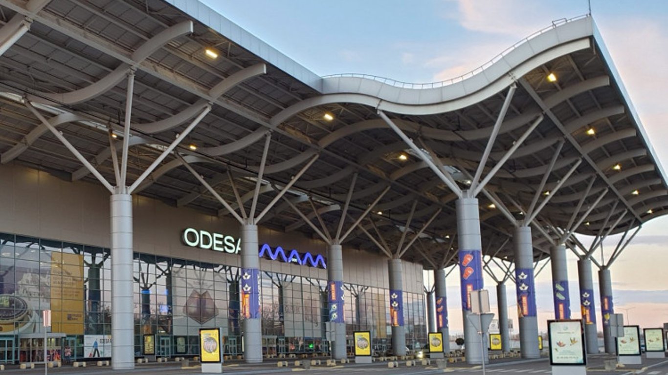 Одеський аеропорт сертифікували за 2 категорією злітно-посадкової смуги