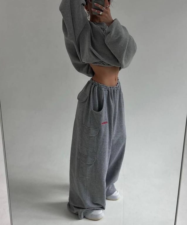 Карго підходять для зручних повсякденних образів