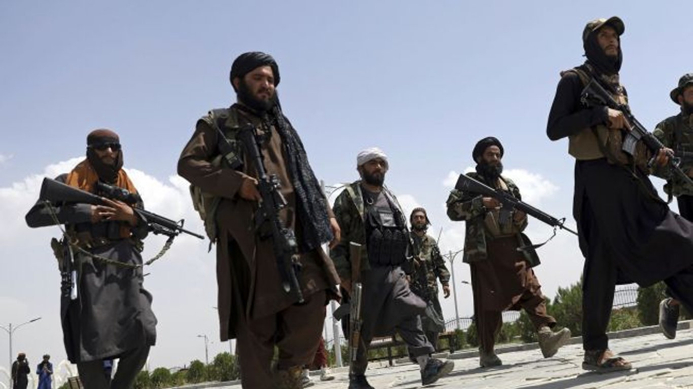 В Афганістані таліби розпустили два міністерства і незалежну виборчу комісію - що відомо