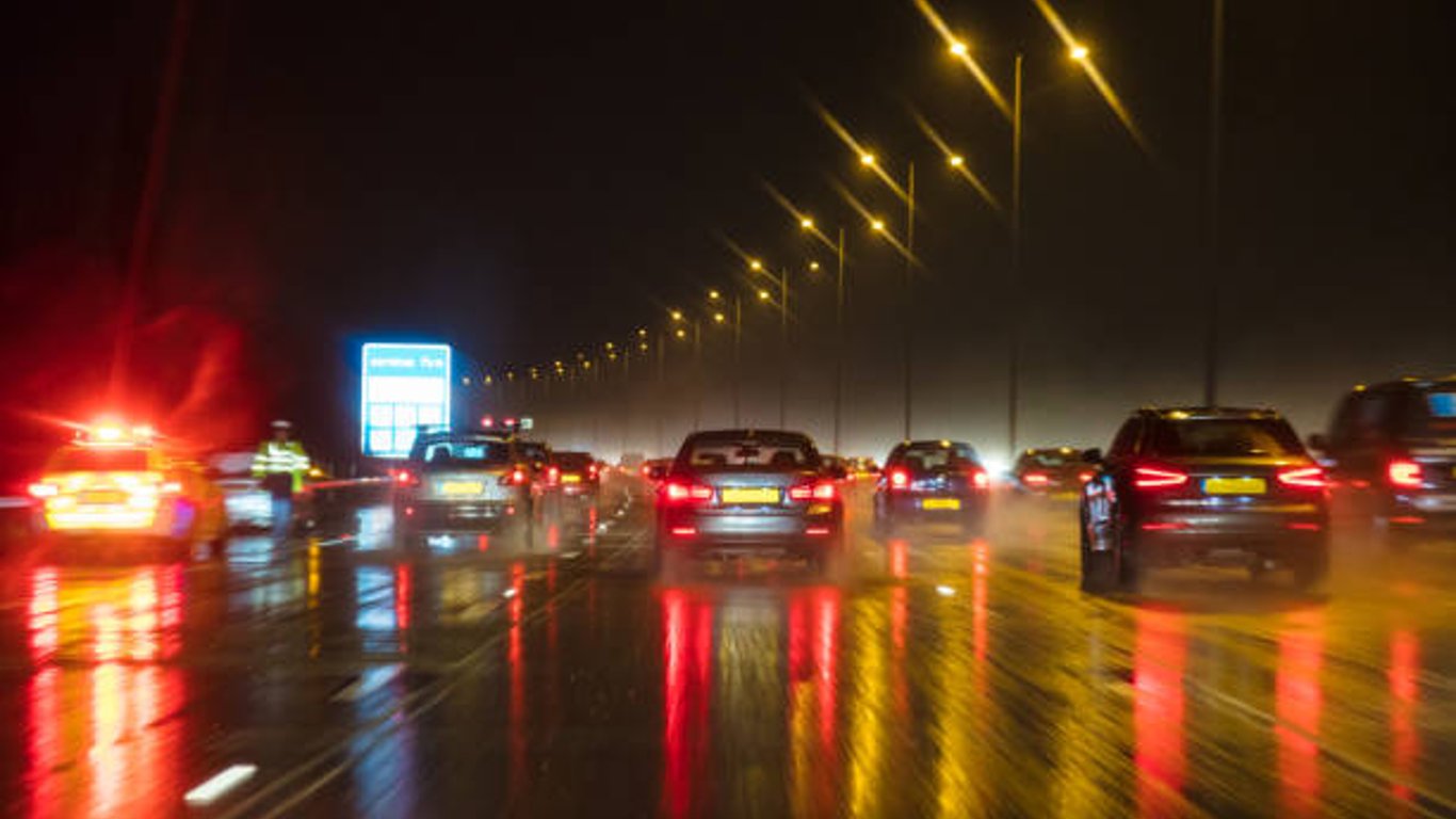 ДТП в Харькове-водителей предупреждают об огромном заторе