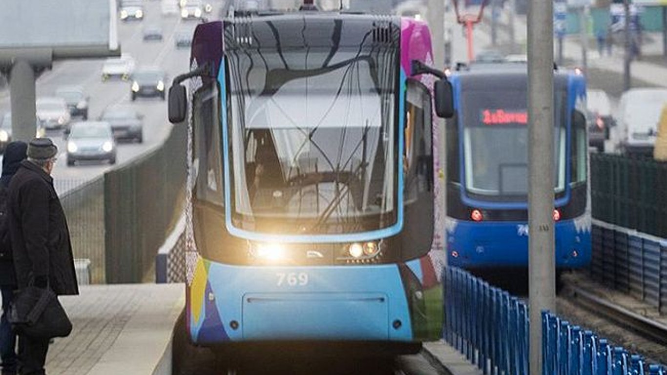 Громадський транспорт у Києві - на Борщагівці скоротять графік рух трамваїв