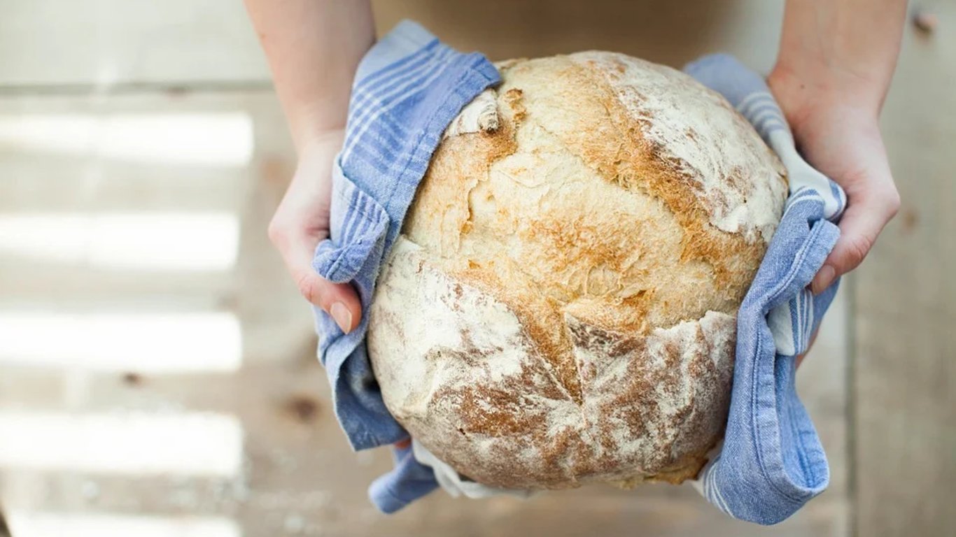 Ціни на хліб - Кабмін хоче допомогти виробникам, але постраждає Нафтогаз