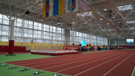 В Одесі через три роки капремонту відкрили "Олімпієць". Фото - 285x160