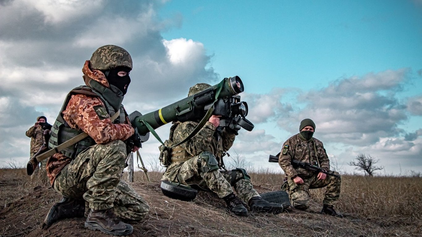 Наемники России ранили военного ВСУ на Донбассе