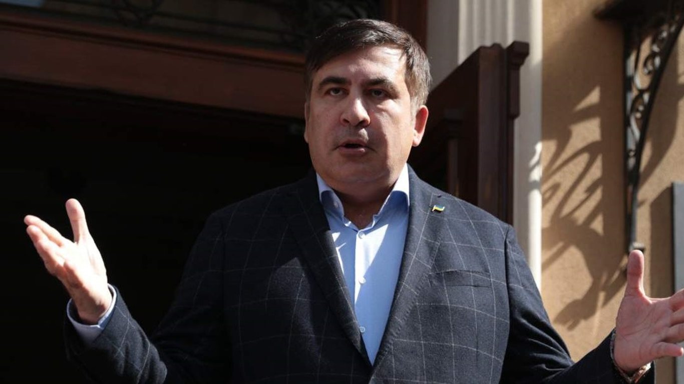 Саакашвили среди ночи внезапно вывезли из больницы в тюрьму