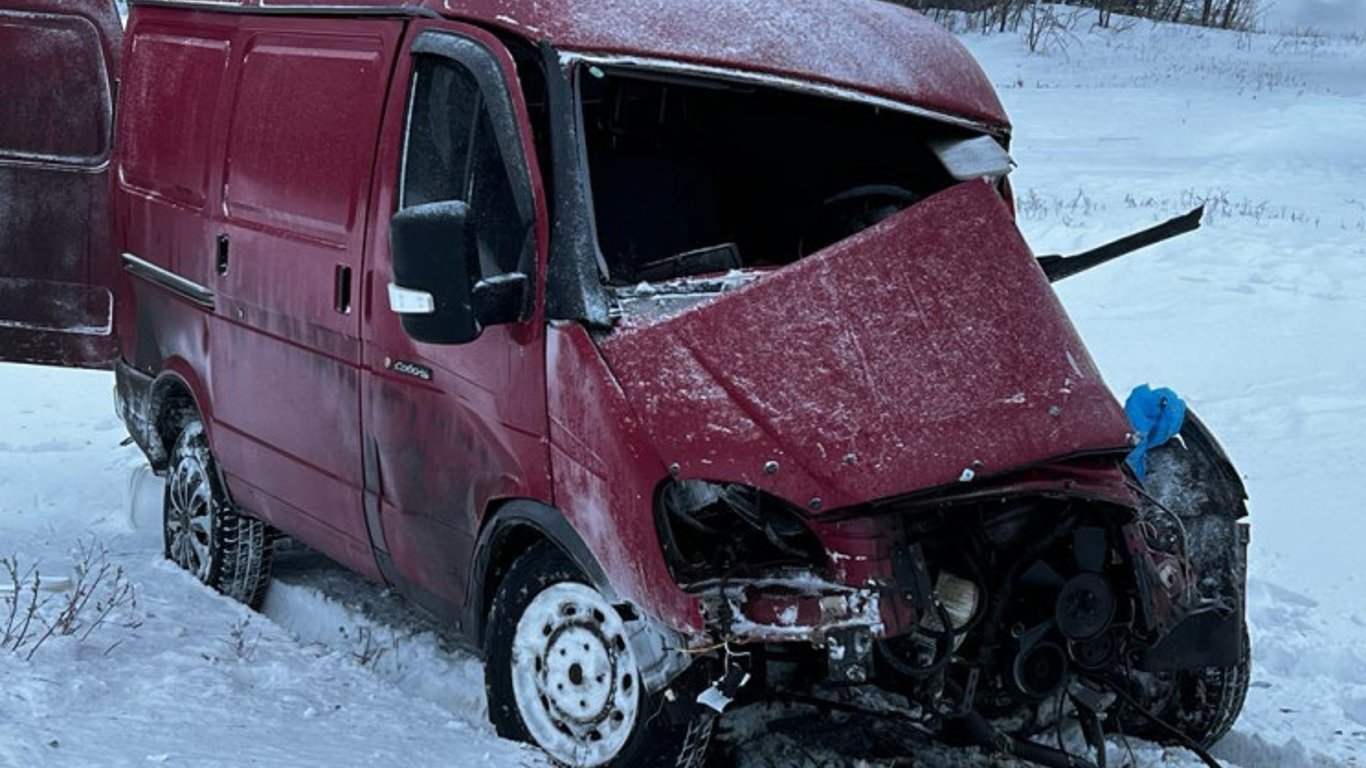 У Харківській області автомобіль потрапив під потяг