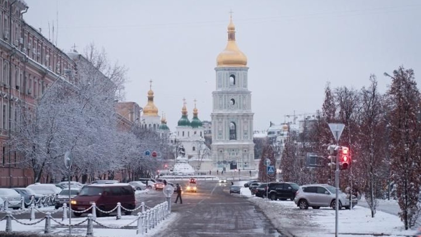 Туристи Київ - з яких країн найчастіше приїжджали до Києва в 2021 році