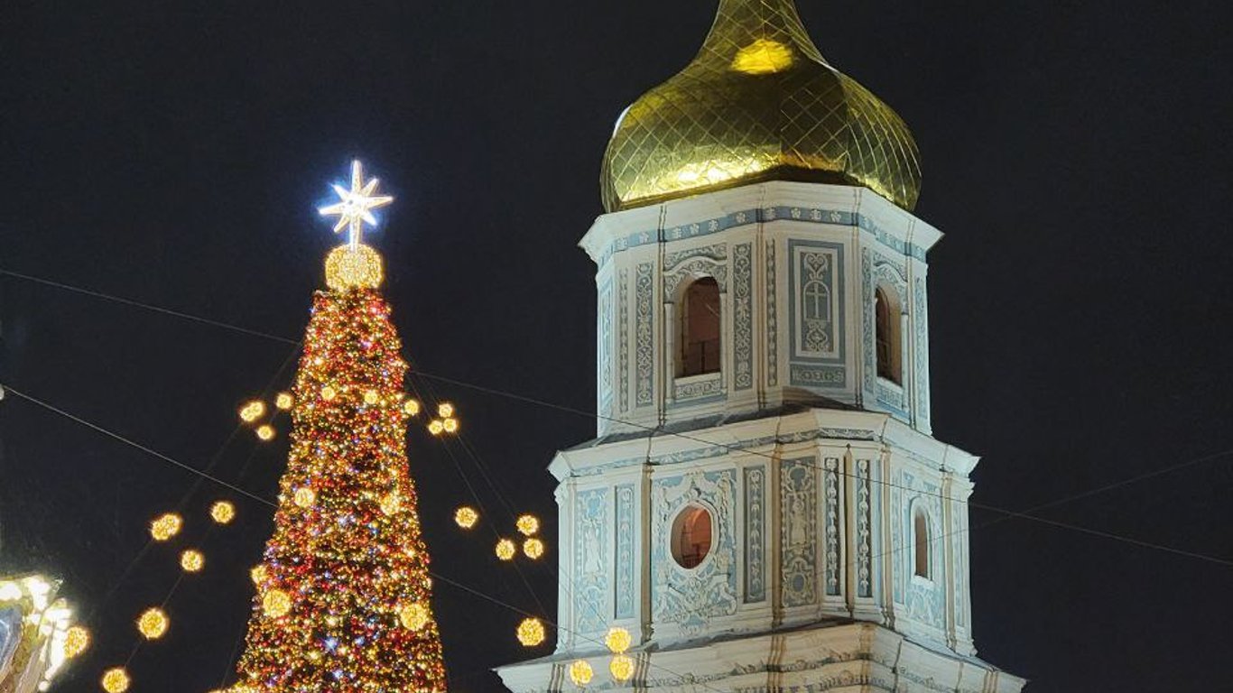 Новый год в Киеве - на Софийской площади произошла драка между иностранцами