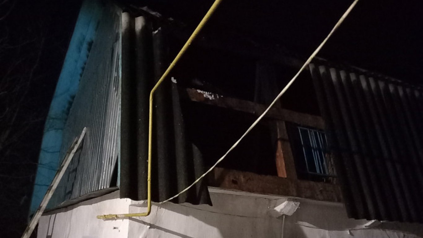 Харьковский курсант потушил пожар в соседском доме до приезда спасателей