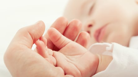 В больнице в Запорожье умер двухлетний ребенок: родители избили медиков - 285x160