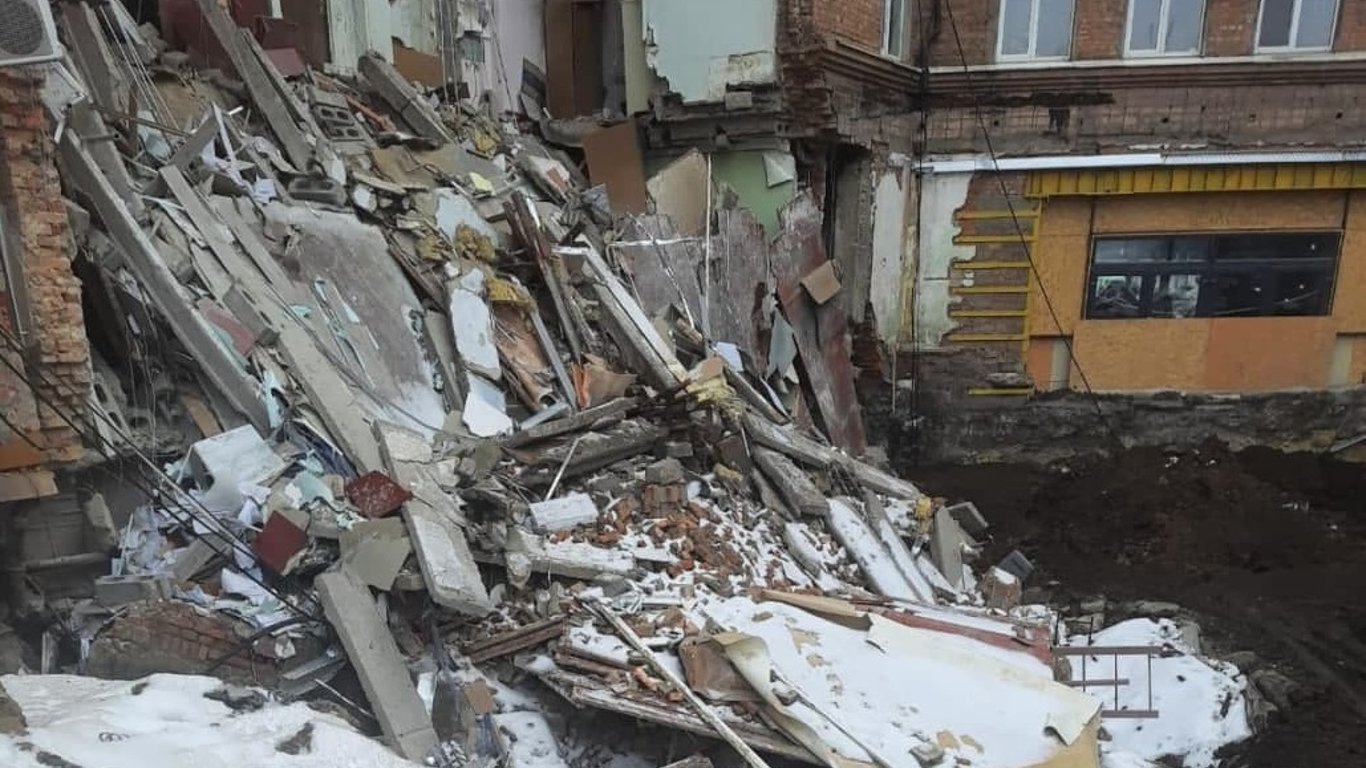 Стало известно, кому принадлежит обвалившееся здание в Харькове
