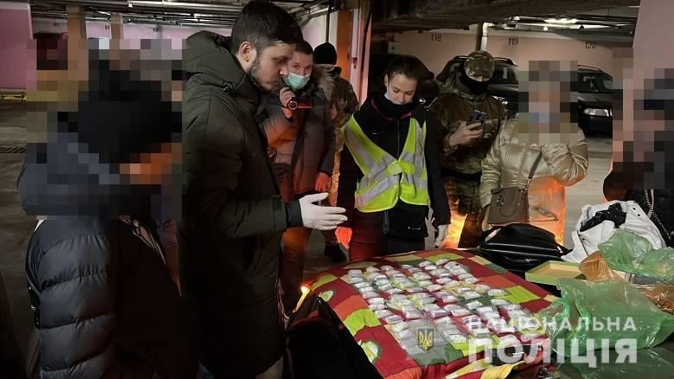Кокаїн у Києві-наркоторговці збагачувалися на 2 мільйони на місяць