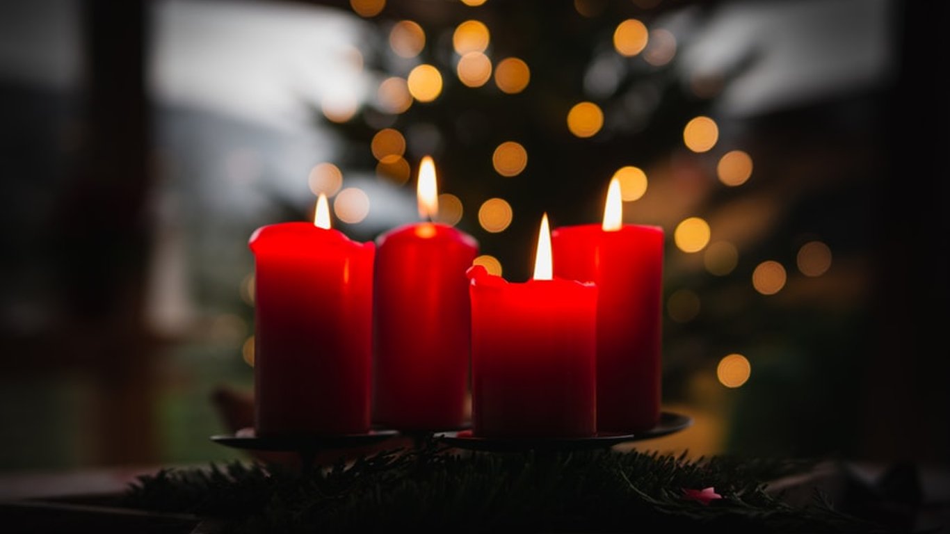 З Різдвом Христовим 2022 - побажання та привітання зі святом у віршах та картинках