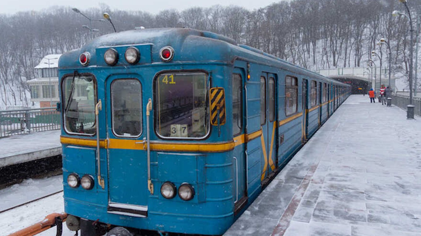 Метро в Києві - на Різдво можуть закрити відразу п'ять станцій