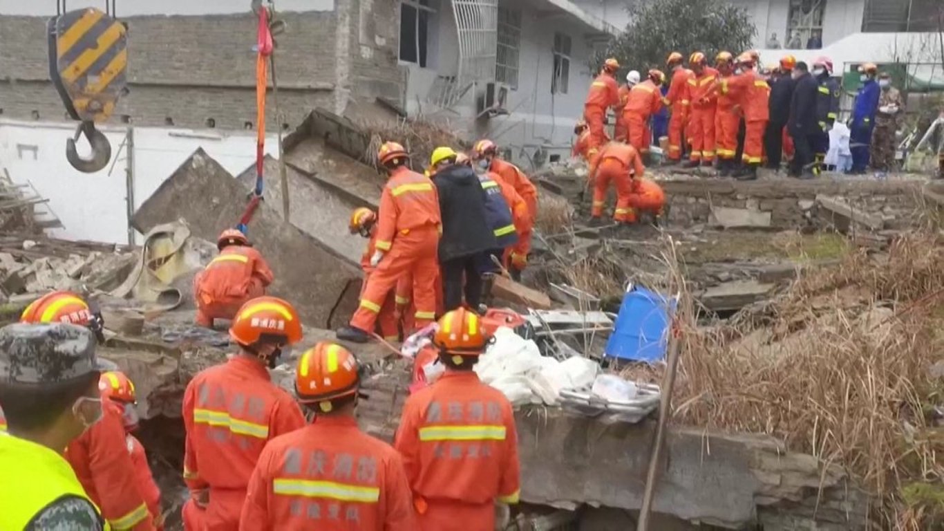 В Китае в результате взрыва в столовой пострадали 20 человек-что известно