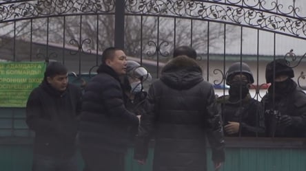 В ході протестів в Алмати загинула 4-річна дівчинка. Відео - 285x160