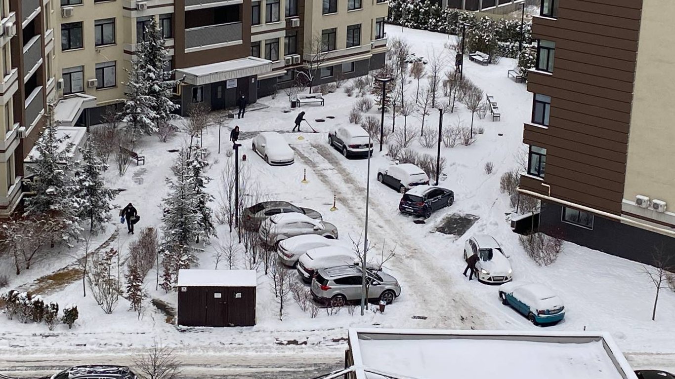 Погода в Киеве-снег-заторы