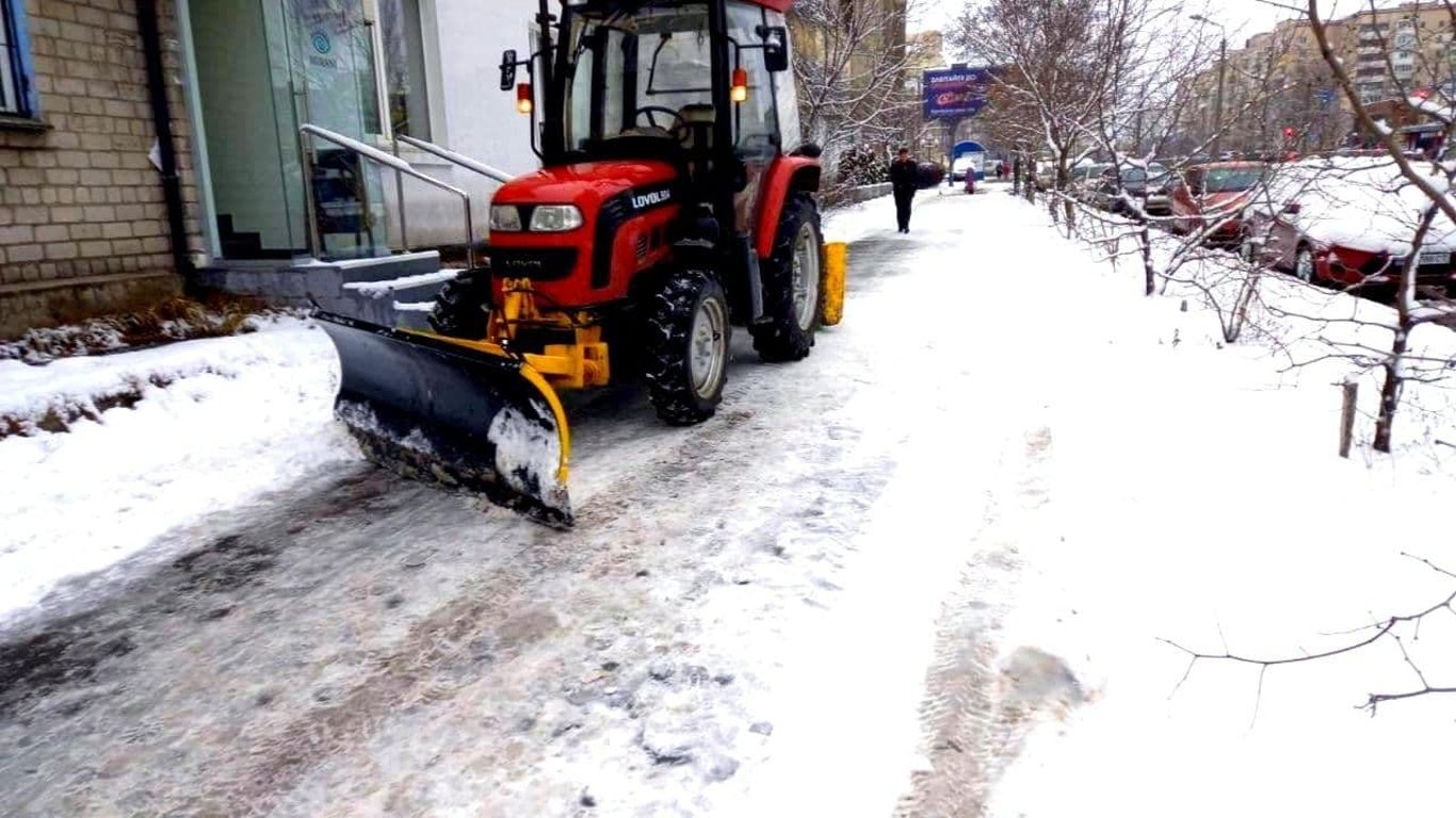 У Києві штрафують за неприбраний сніг - подробиці