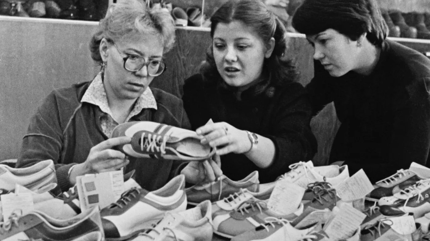 Модная обувь в СССР - что носили женщины