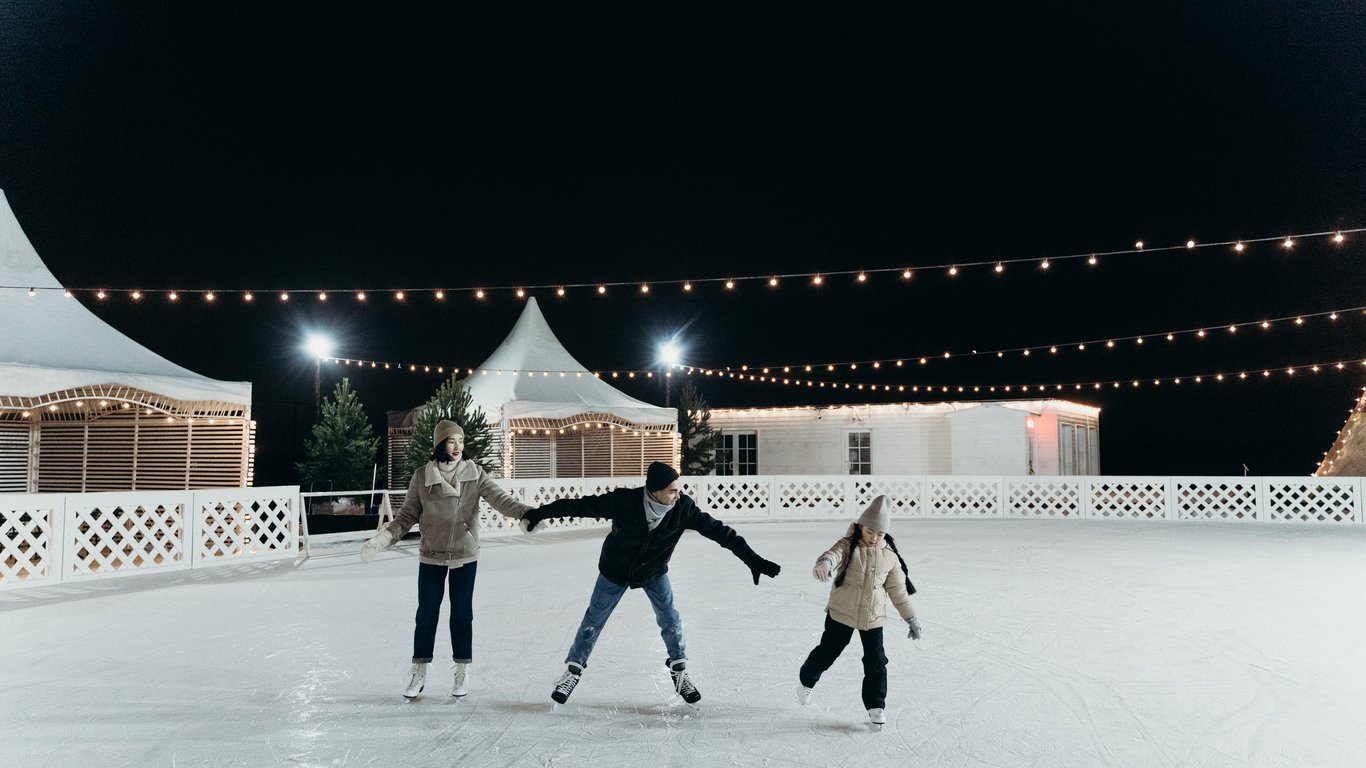 Зимние развлечения во Львове-где покататься на санках, коньках и сноутюбах