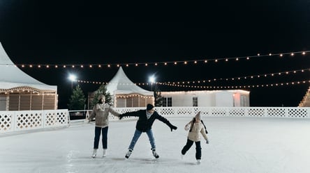 Зимние развлечения во Львове: где покататься на санках, коньках и сноутюбах - 285x160